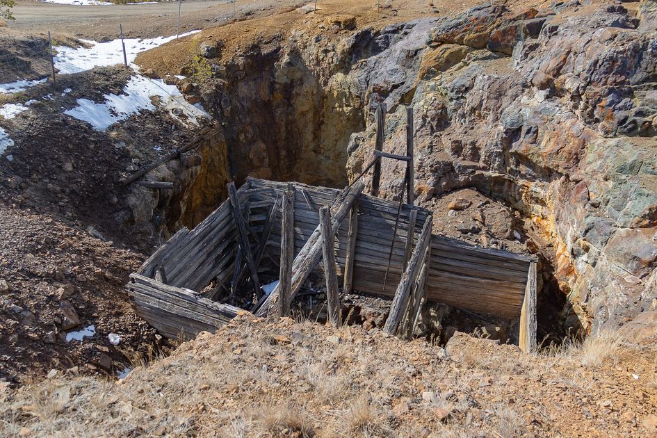 Trágico derrumbe en mina Luicho deja muerto a trabajador de Ayacucho