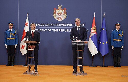 Serbia: La Lista Estudiantil gana elecciones y termina mandato de Vučić